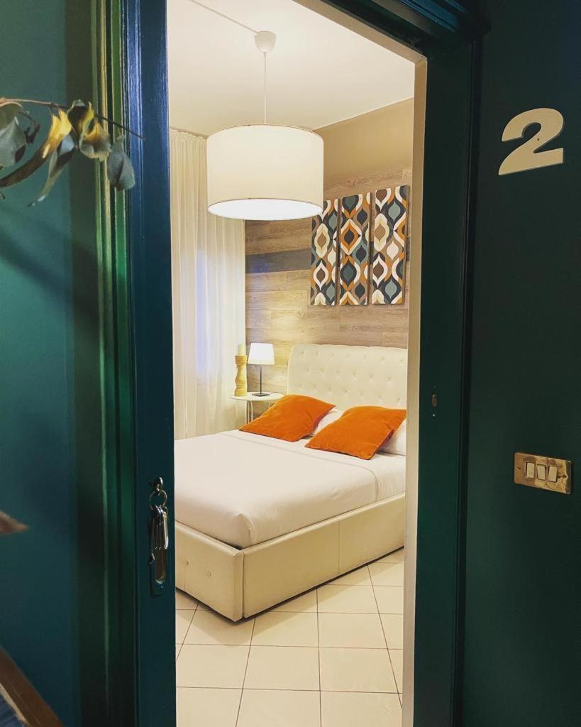 בולוניה Central Suite Bed&Breakfast חדר תמונה